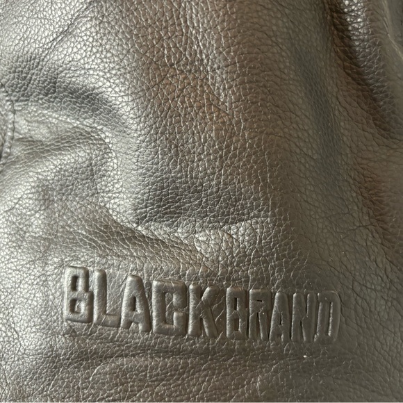 NEARLY NEW! BLACK BRAND MOTORCYCLE CLOTHING BLACK LEATHER WOMENS BUCKLE VEST - Picture 6 of 12